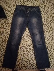 Джинсы на байке Gee Jay