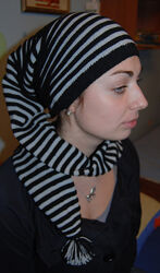 Шапка-шарф - дуже незвичайний та оригінальнийголовний убір