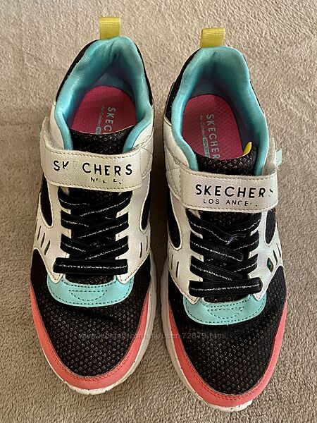 Кросівки Skechers 
