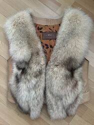 Жилет из песца и кожи по символической цене. англия.