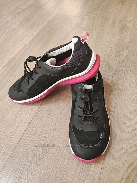 Кроссовки ecco biom gore-tex размер 35