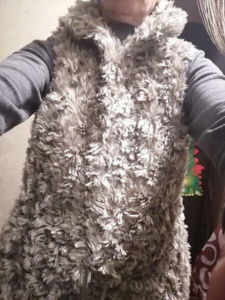 Жіноча жилетка безрукавка р. 44-46 