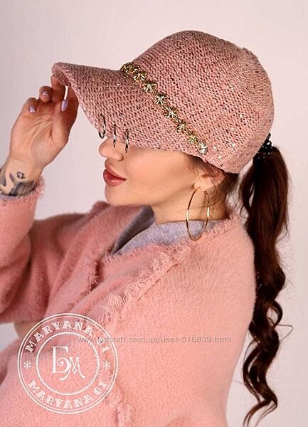 Тренд сезону вязана кепка-бейсболка / рожева