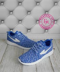 Мегамодні кросівки в стилі Nike 41 розмір