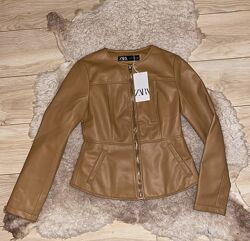 Жіноча Куртка з еко-шкіри Zara