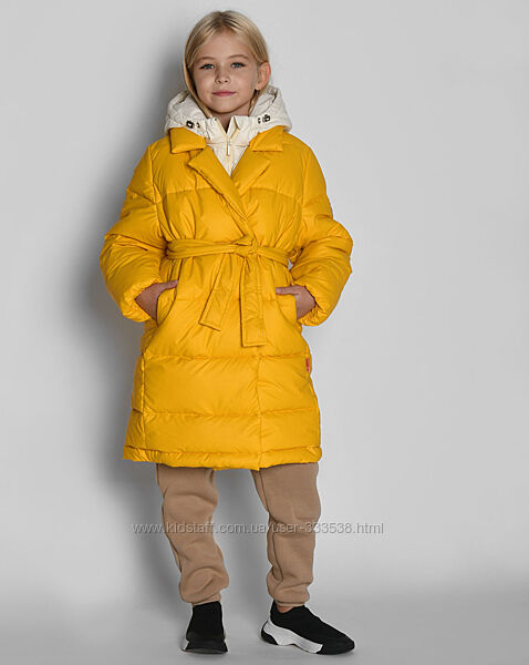 Зимова пухова куртка для дівчаток з капюшон контрастного кольору