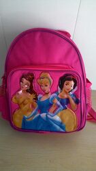 Малиновий рюкзак з принцессами новий гарна якість 