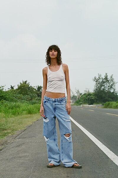 Прямые рваные джинсы с высокой посадкой Zara - 36, 38
