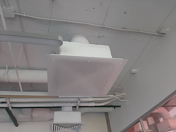 Екран розсіювач потоку повітря на вентиляційну решітку. 