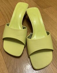 Шльопанці ZARA