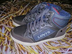 Осенние ботиночки фирма LEVIS 