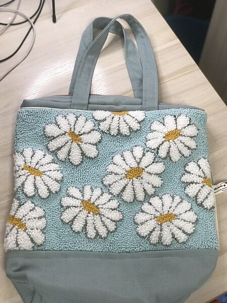 Терміново Krasyvo shop шоппер з килимовою вишивкою