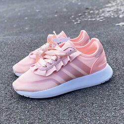 Жіночі оригінальні кросівки Adidas