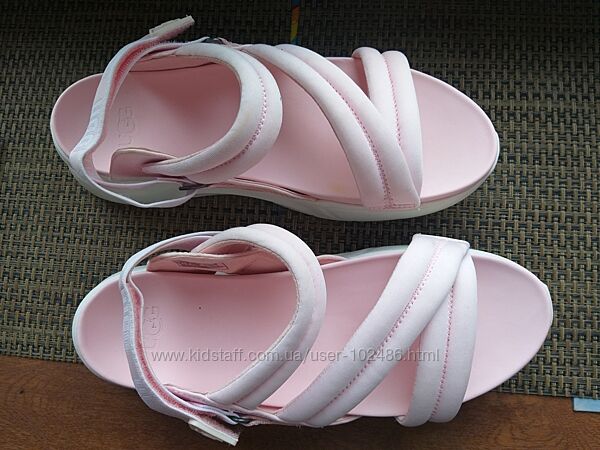 Сандалі UGG розмір US 9 UK 7 EU 40