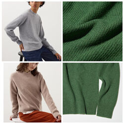 Светр Uniqlo 100 premium wool. Оригінал. Нові. С, М