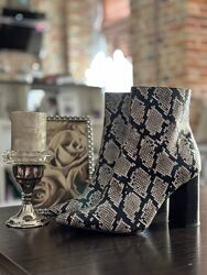 Jeffrey Campbell оригінал р 8