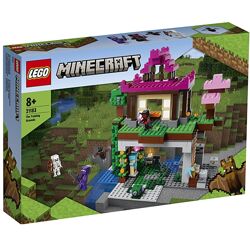 Конструктор LEGO Minecraft 21183 Тренировочная площадка