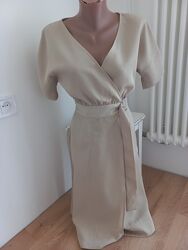 Arket стильне плаття міді з карманами на запах 34-розмір. Коллекція 2022