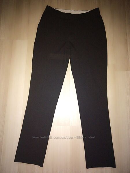 Легкие черные школьные брюки  M&S на мальчика 14-15 лет. На рост 170см.