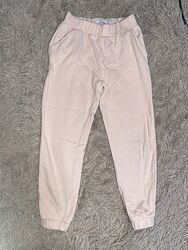 Спортивні штани reserved