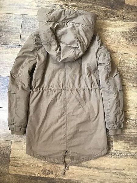 Дві куртки-парки від H&M