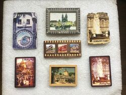 Сувениры из Чехии, тарелки, магниты, монеты.