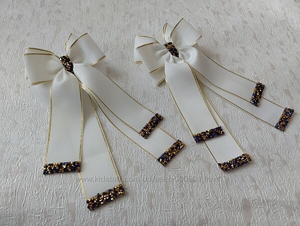 белые банты