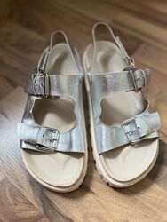 Босоніжки 38р