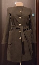 Дизайнерское пальто, 44-46 размер