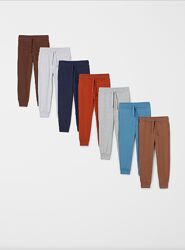 Тонкие спортивные штанишки H&M на рост 110, 122 см.