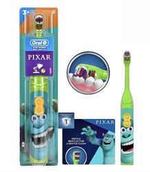 Oral-B Зубная щетка на батарейках мягкая, для 3 лет, Pixar. Джеймс, Базз