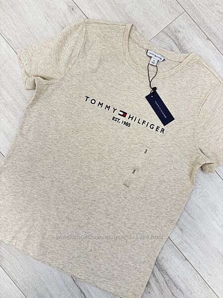 Футболка Tommy Hilfiger розмір S. оригінал
