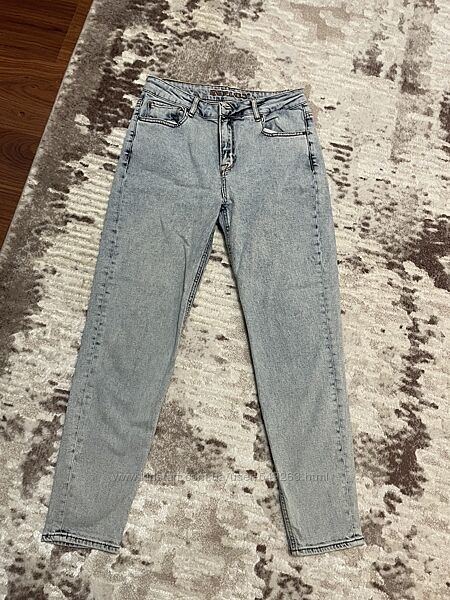 Джинси жіночі