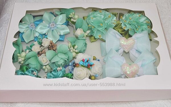 Набір прикрас ручної роботи в мятному кольорі заколочки, обруч, резиночки