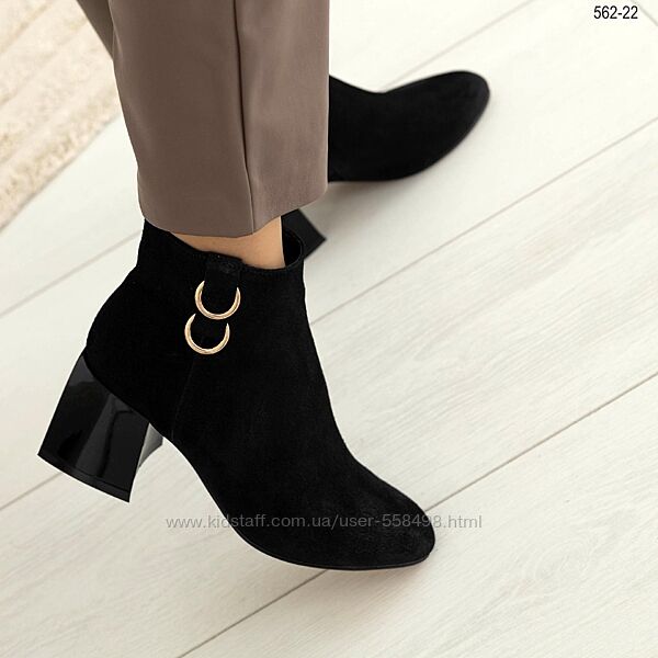 Замшеві чорні черевики на каблучці 6см