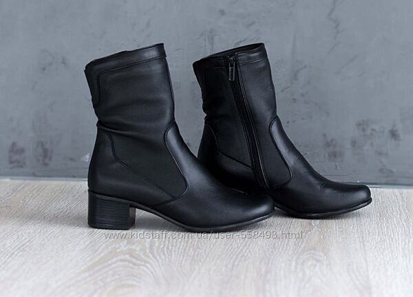 Жіночі шкіряні напівчобітки