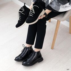Чорні жіночі черевики на шнурках замша та лакована шкіра