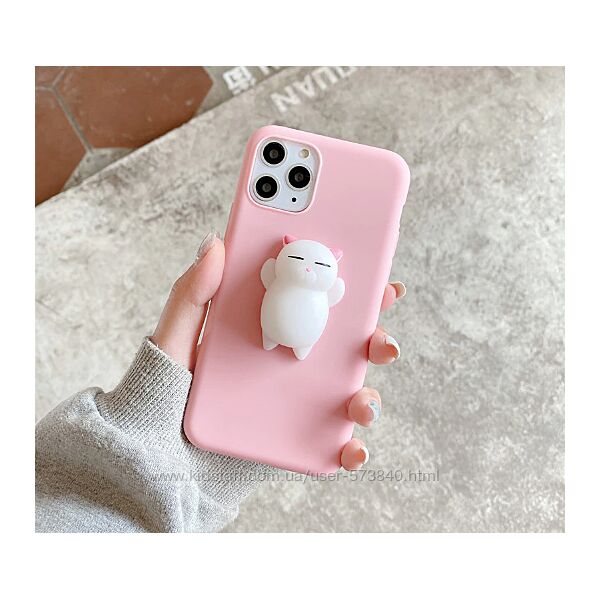 Розовый чехол с белым мягким котом и лапкойдля iphone 11pro max анти стресс
