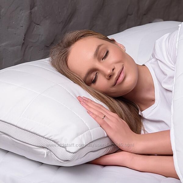 Супер подушка зі спеціальною мембранною сіткою для кращої циркуляції.