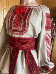 Шикарні та різнобарвні вишиванки жіночі та чоловічі на любий смак