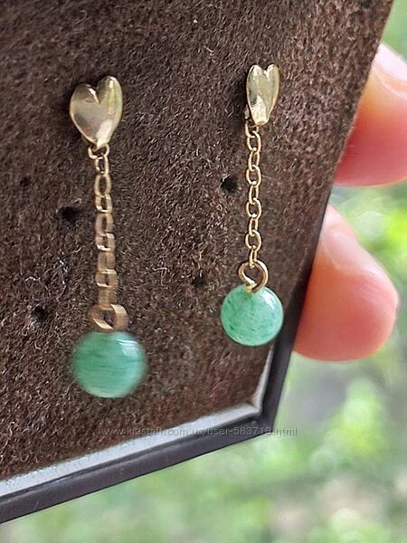 Sale. Золоті сережки з жадеїтом. 375 проба. вінтаж. жовте золото. 0.80 грам