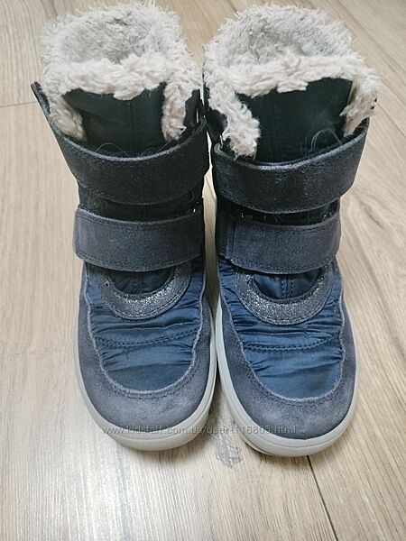 Продам зимові чобітки Superfit на дівчинку