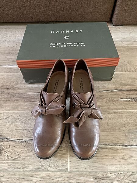 Туфли Carnaby 38 размер,25 см стелька.