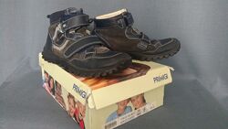 Демисезонные ботинки Primigi для мальчика 39 размера