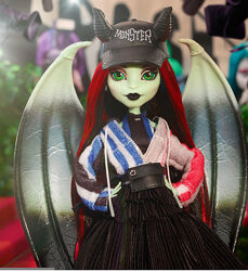 Кукла Off-White Monster High Raven Rhapsody Doll