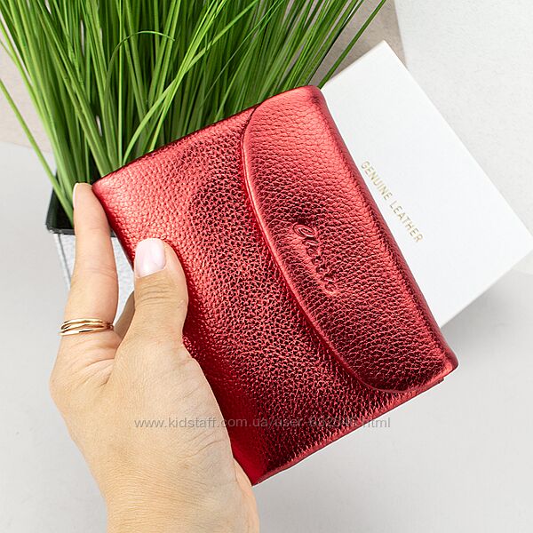 Гаманець жіночий шкіряний Classic на магніті