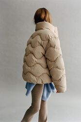 Класна куртка Zara 