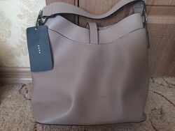 Фирменная новая сумка  Zara , с биркой в упаковке