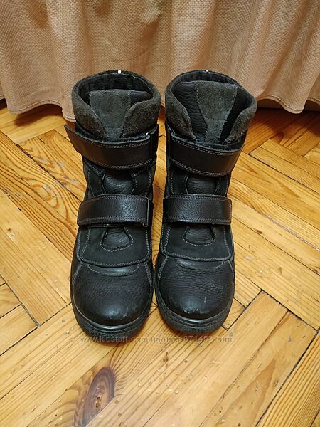 Зимові шкіряні черевики для хлопця 39 р