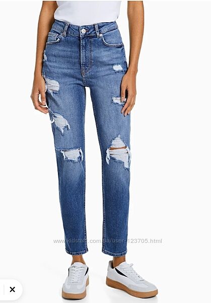 Комфортні джинси MOM з рваним ефектом Bershka джинсы Бершка